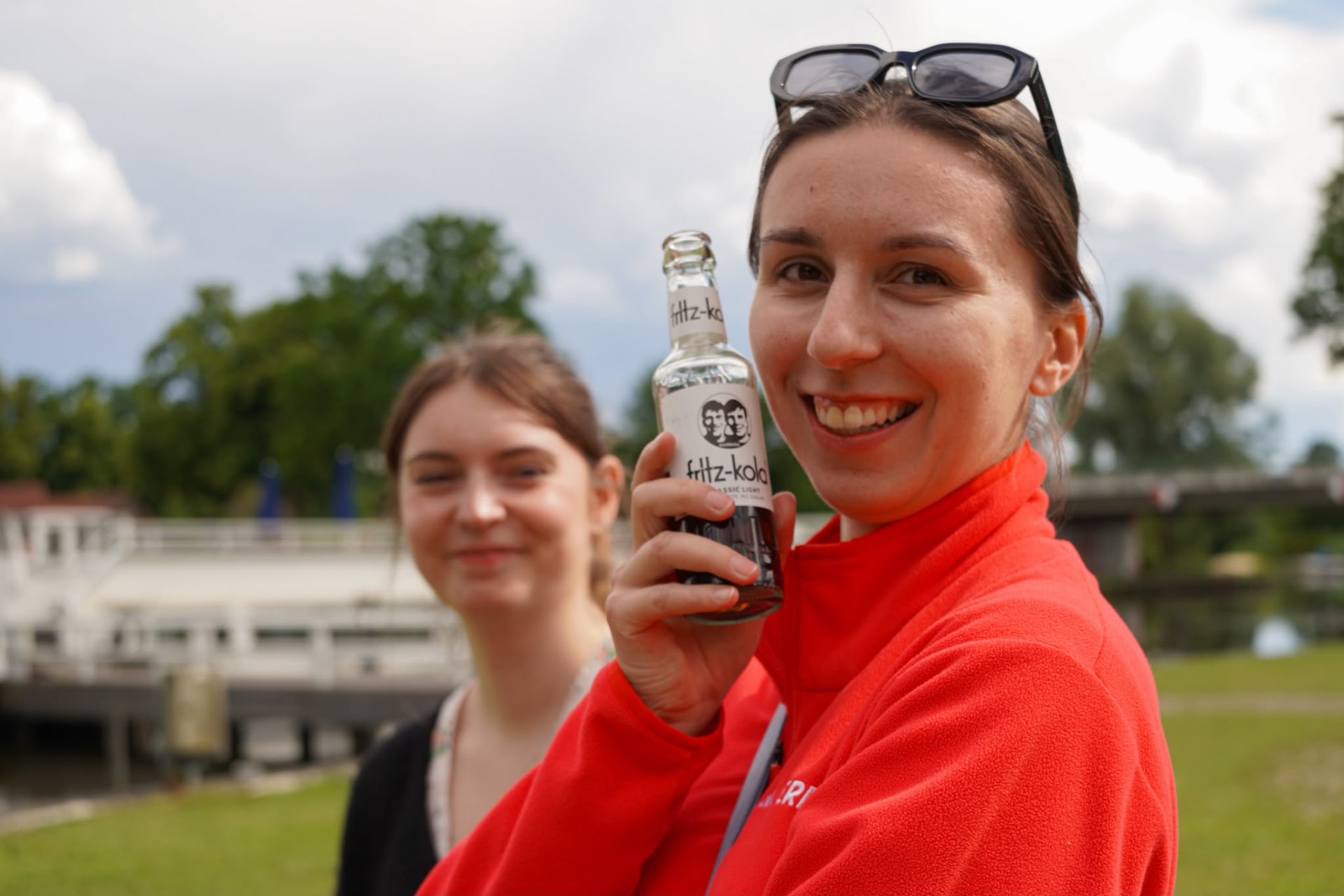 Fritz-kola cheers